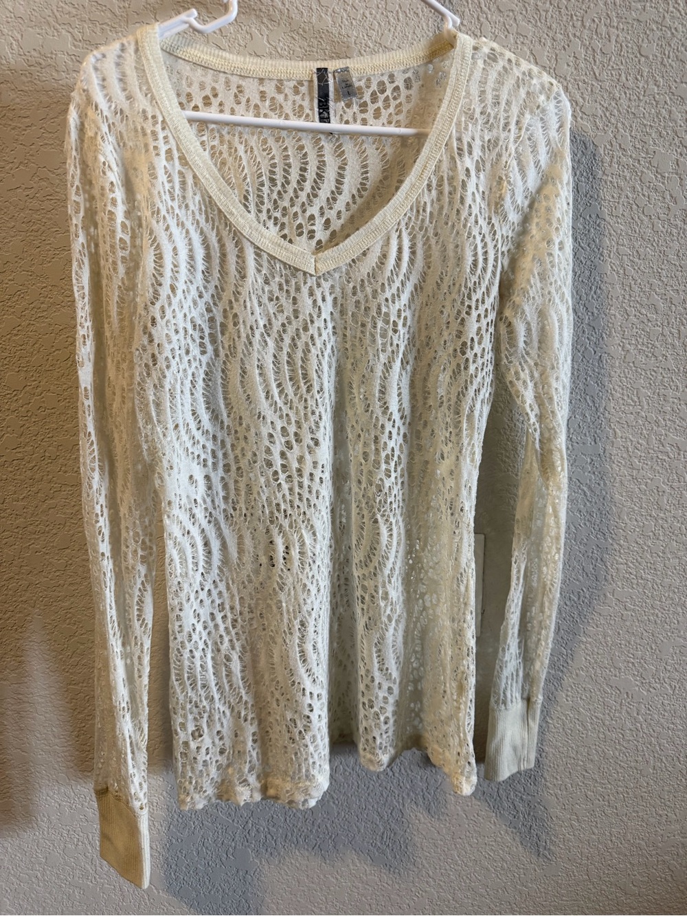 BKE Cream Open-Knit V-Neck Long Sleeve Sweater Top